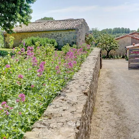 Holiday home Le Petit Paradis *