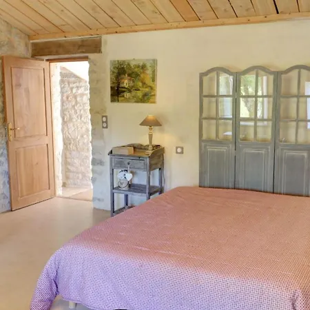 Holiday home Le Petit Paradis *